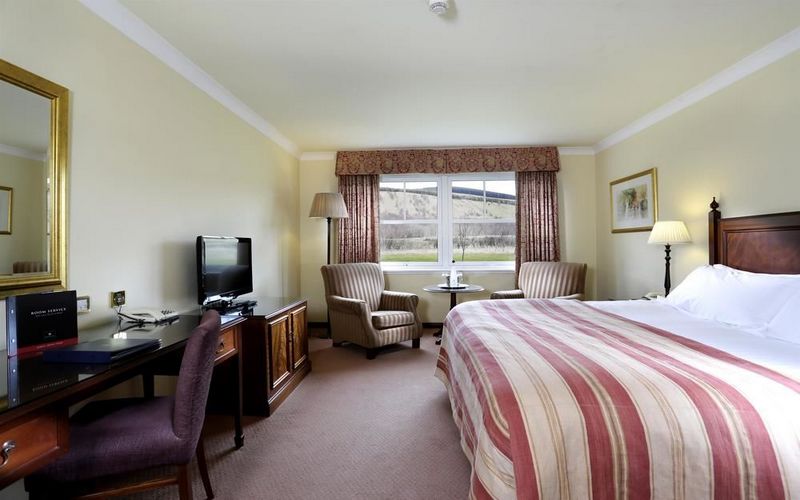 Cardrona Golf Hotel Room