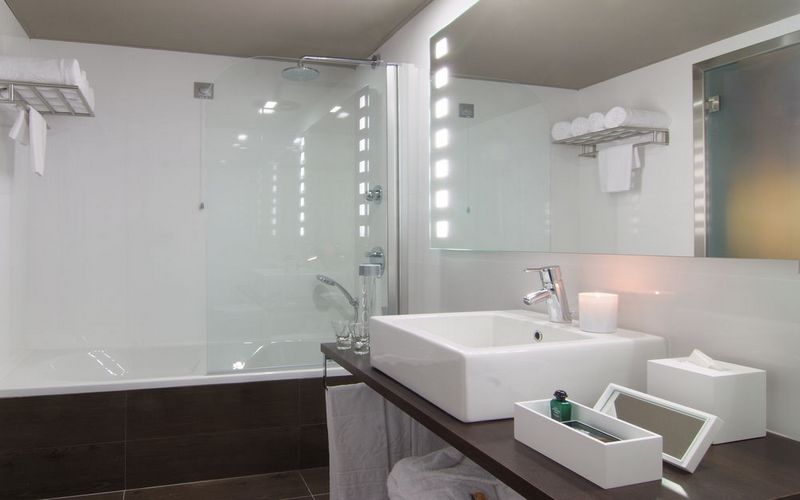 Tivoli-Marina-Vilamoura-hotel-bathroom