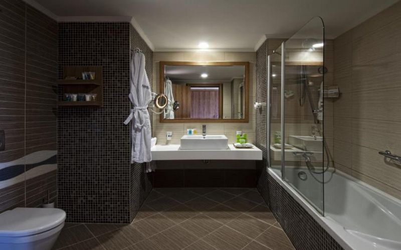 sueno golf hotel bathroom turkey