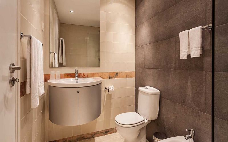 pestana alvor atlantico golf hotel bathroom