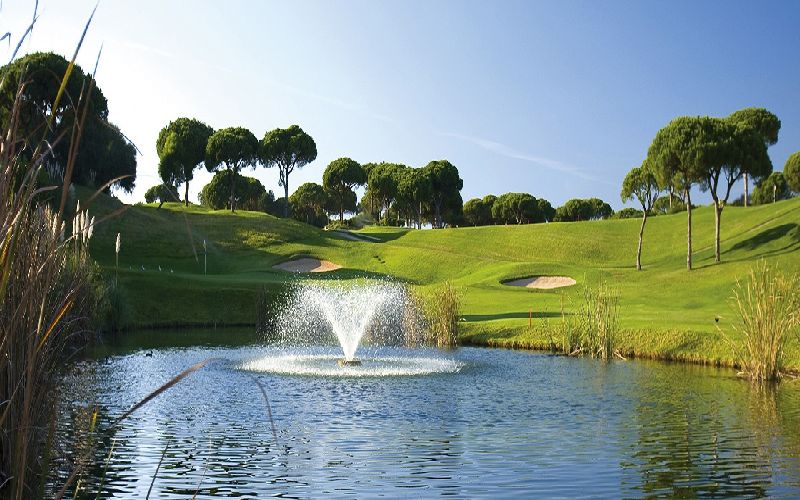 vale do lobo royal golf course water