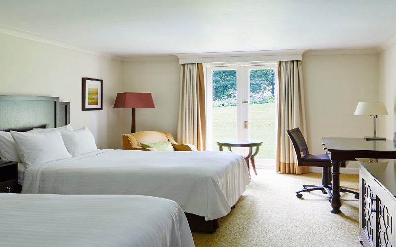 worsley park golf resort bedroom