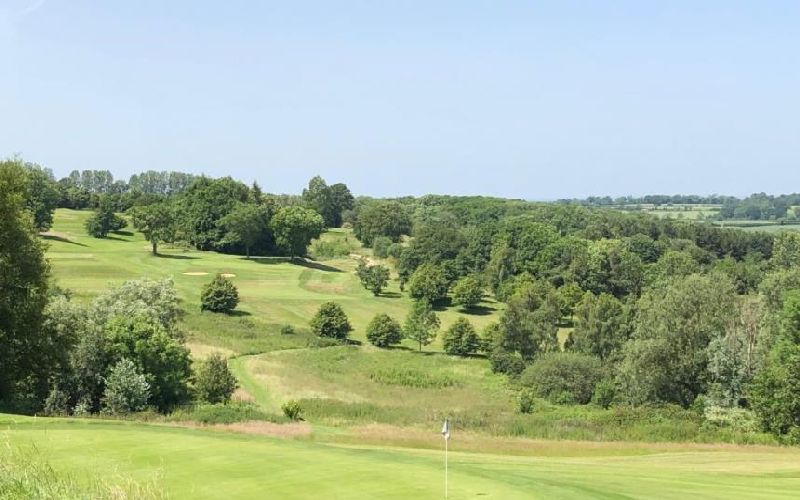 hellidon lakes golf course hills