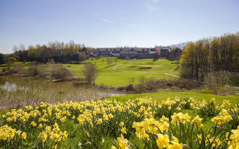 hellidon lakes golf resort flowers