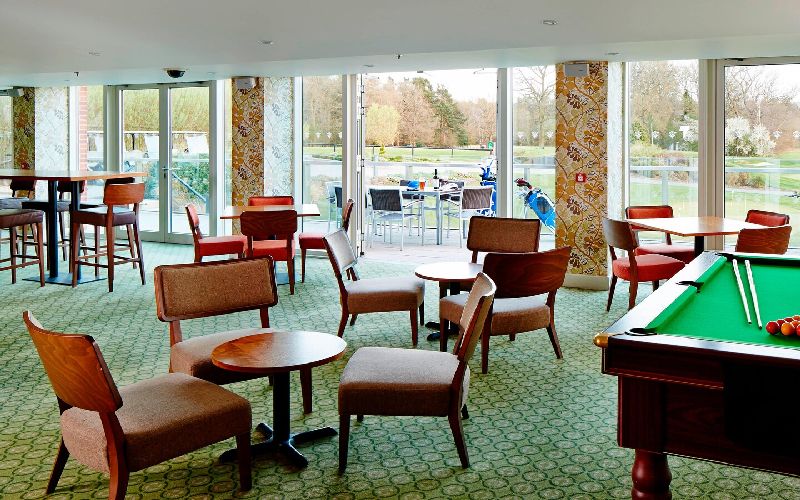 lingfield park golf resort pool table