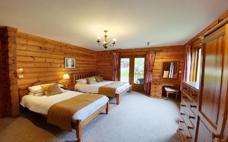 the dorset golf resort lodge twin room