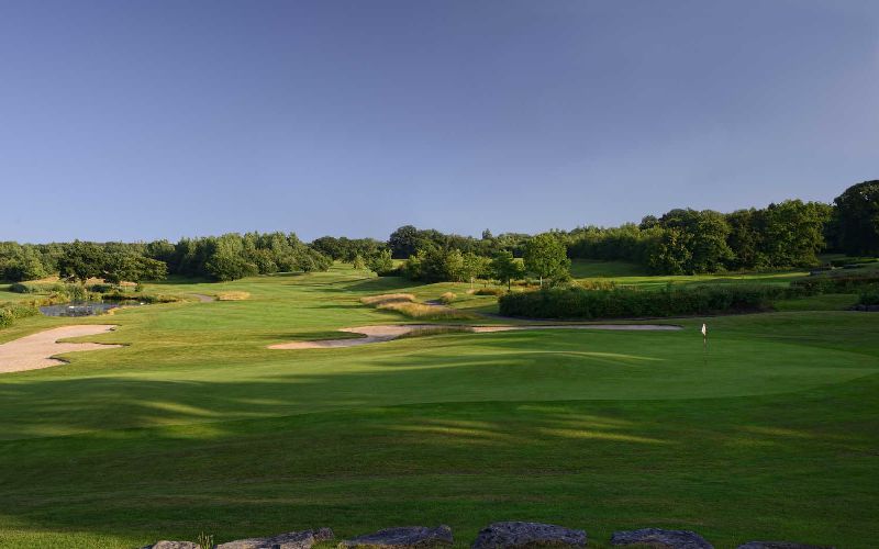 vale resort golf course bunkers