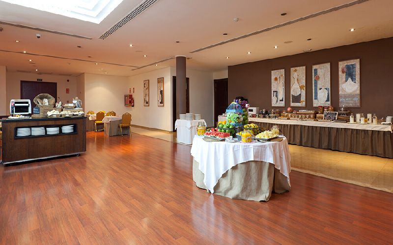 hotel alicante golf breakfast