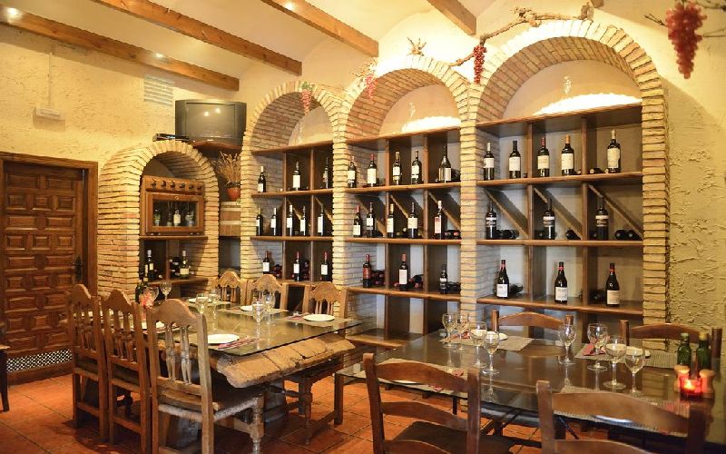las lomas village golf resort restaurant