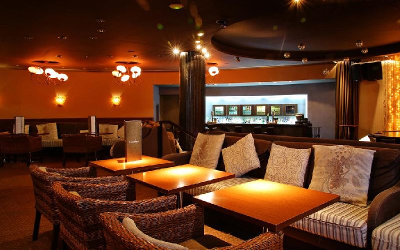 principe felipe golf resort piano bar