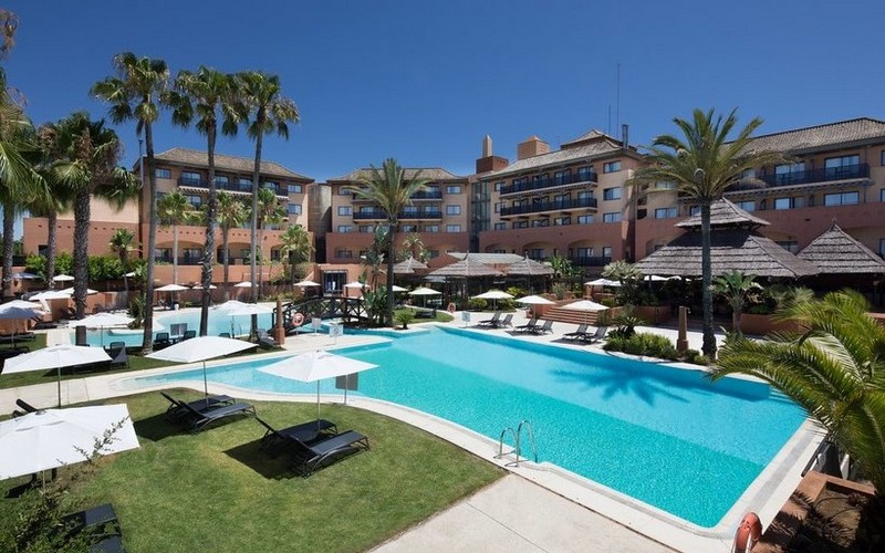 islantilla golf resort pool