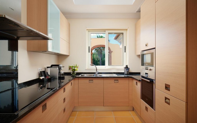 monte rei golf resort kitchen