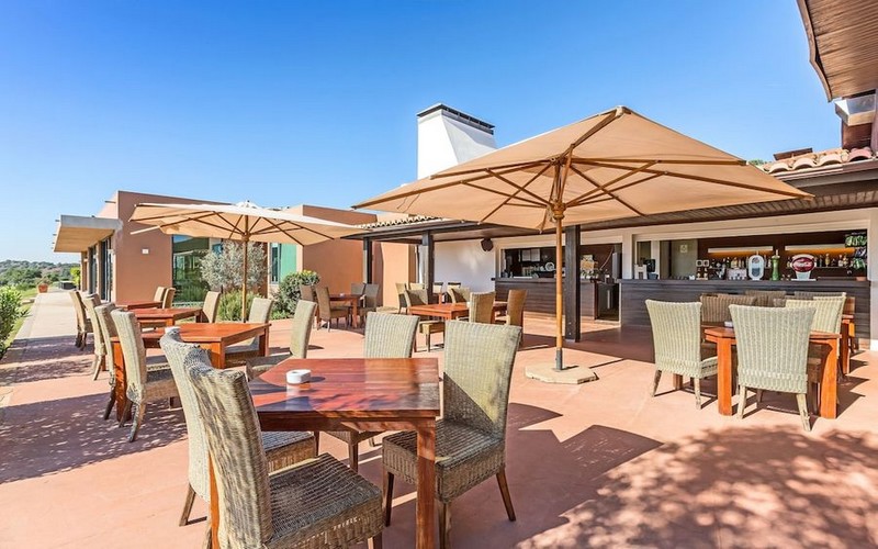 morgado golf & country club terrace bar