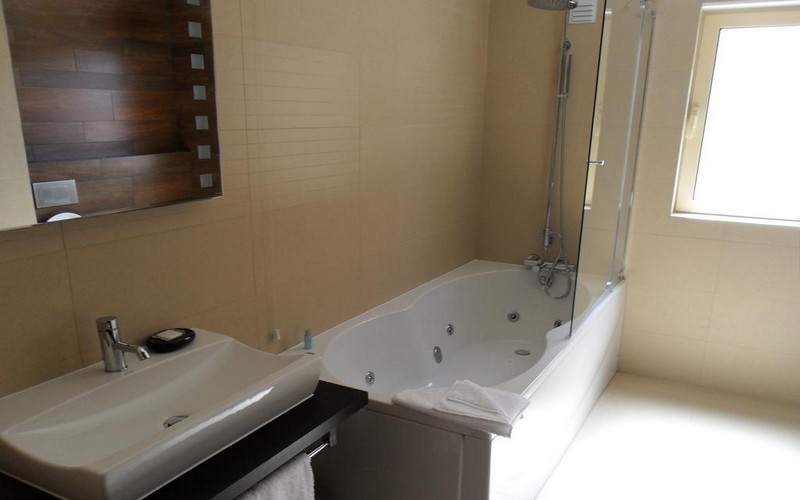 pestana carvoeiro golf resort bathroom