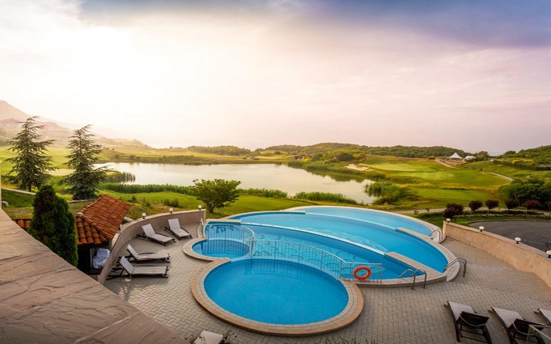 Thracian Cliffs golf resort pool