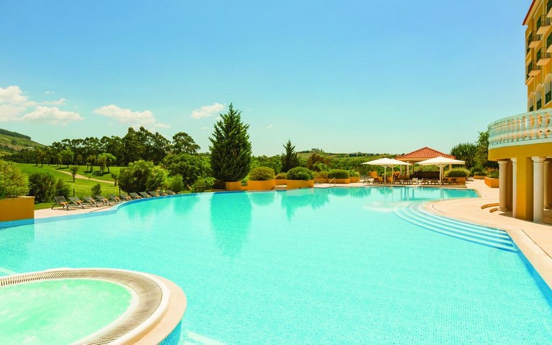 camporeal golf resort pool