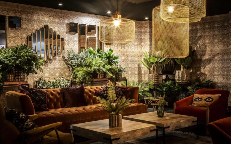 bliss hotel southport lounge
