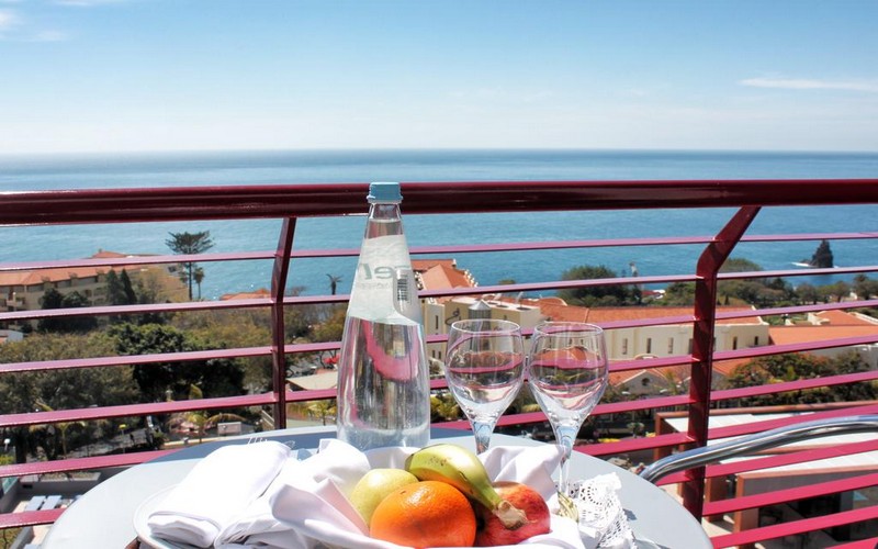 four views monumental hotel balcony