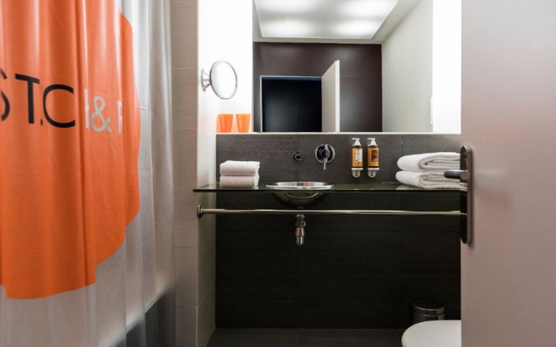 sant cugat bathroom