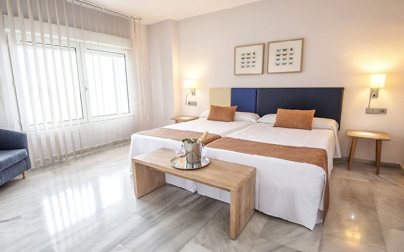 Flatotel-International-Apartments-twin-room