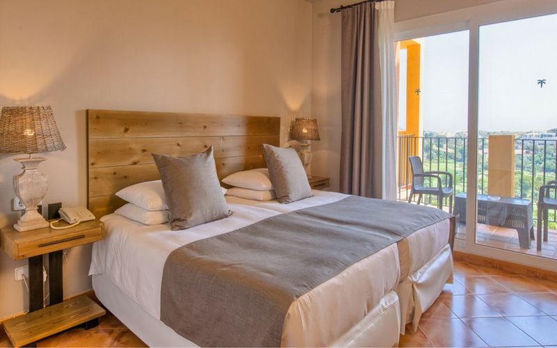 las-lomas-village-twin-room