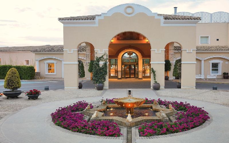 principe-felipe-hotel-la-manga-entrance