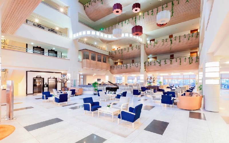 zeynep belek lobby