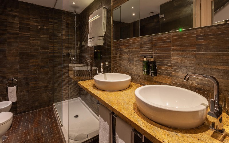melia sevilla bathroom