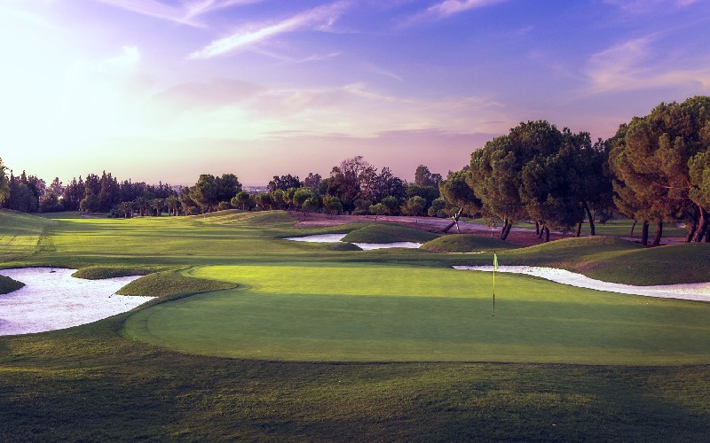 real club sevilla golf green flag